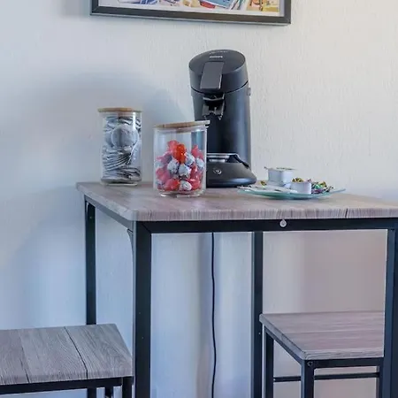 Appartement Climatise Avec Terrasse Equipe A 5min De La Gare St Charles