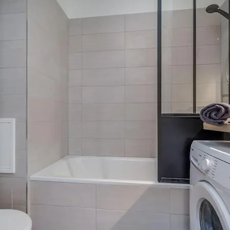 Climatise Avec Terrasse Equipe A 5min De La Gare St Charles Appartement *
