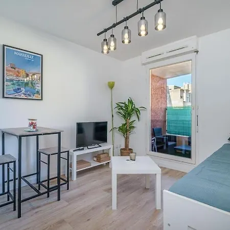 Climatise Avec Terrasse Equipe A 5min De La Gare St Charles Apartment *
