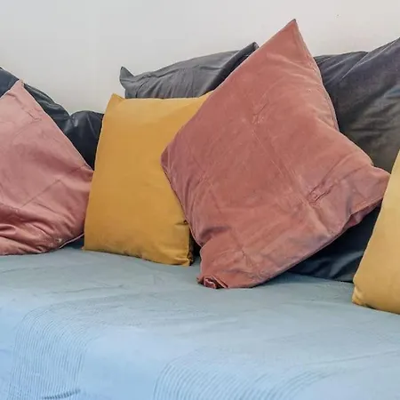 Apartment Climatise Avec Terrasse Equipe A 5min De La Gare St Charles